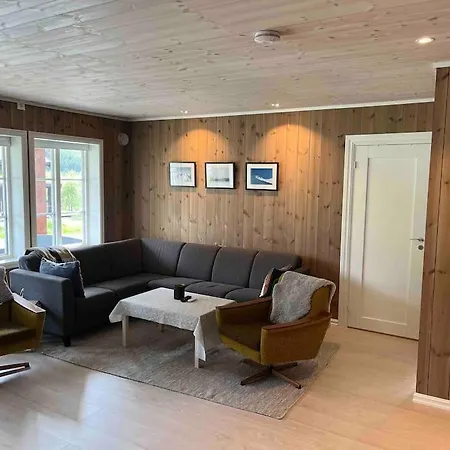 Overoye Hyttegrend * Stordal