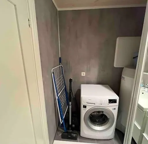 Daire Overoye Hyttegrend