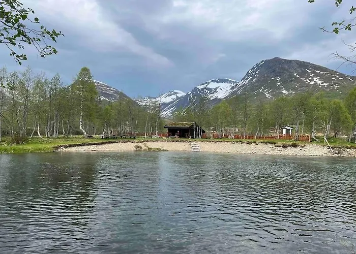 Daire Overoye Hyttegrend *